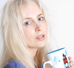 Elischeba mit Teetasse