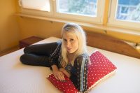 Elischeba auf Matratze